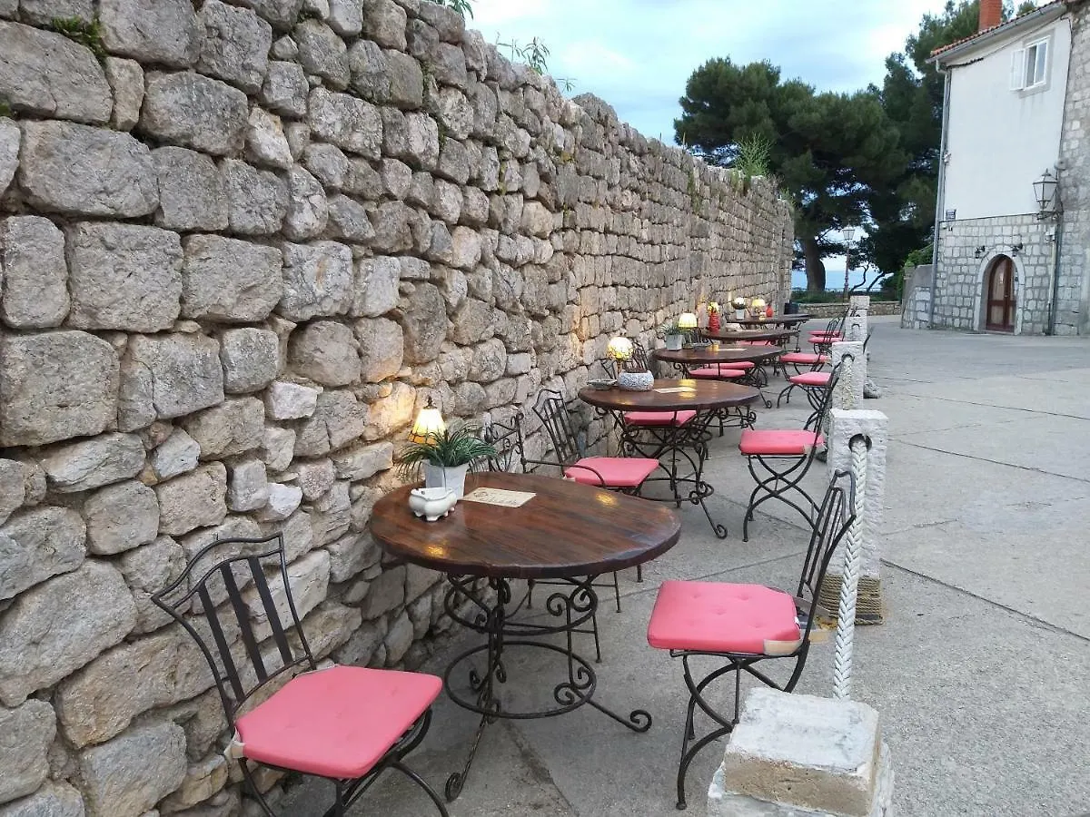 קרק Apartments Dunoti